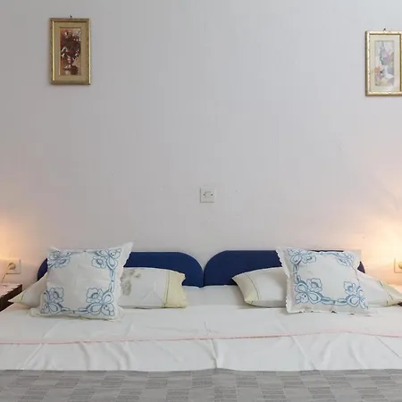 A 1 - Near With Patio Parking And Grill Apartman *