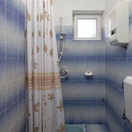 A1 - Near With Patio Parking And Grill Апартаменты Сплит